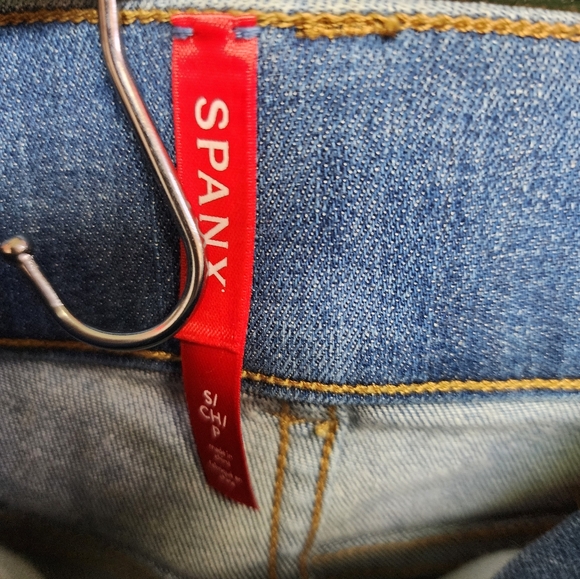 SPANX Skinny Jeans Size Small Medium Wash Pull-On Sculpting Denim - Picture 2 of 3